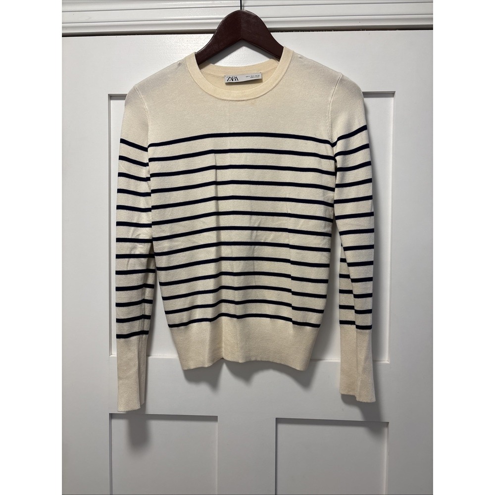 Zara Women's Sweater Cream &‎ Navy - size Small